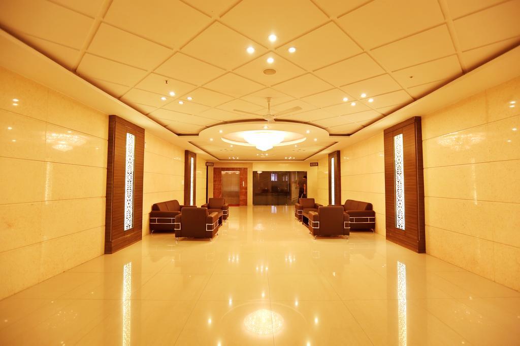 Hotel Swagath Grand Nagole Hyderabad Exteriör bild