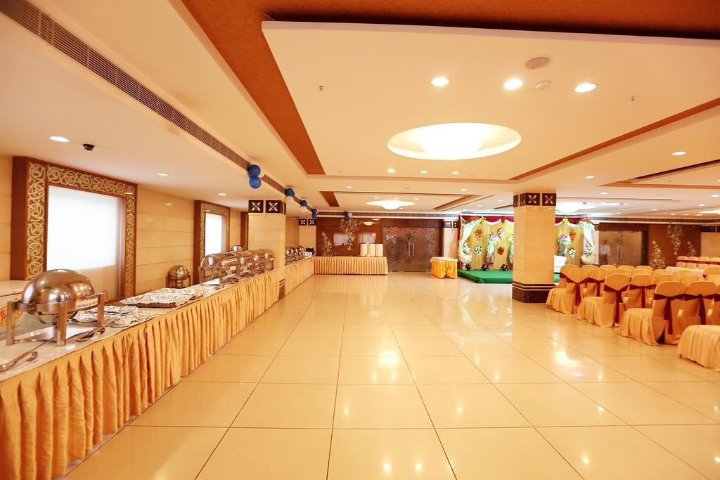 Hotel Swagath Grand Nagole Hyderabad Exteriör bild