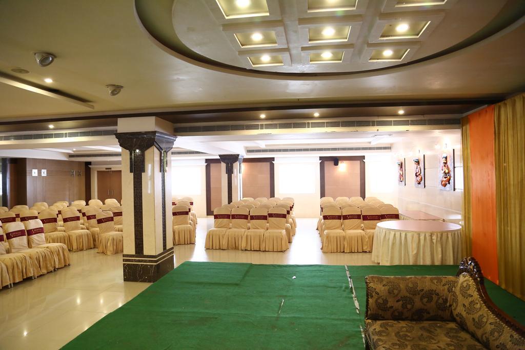 Hotel Swagath Grand Nagole Hyderabad Exteriör bild