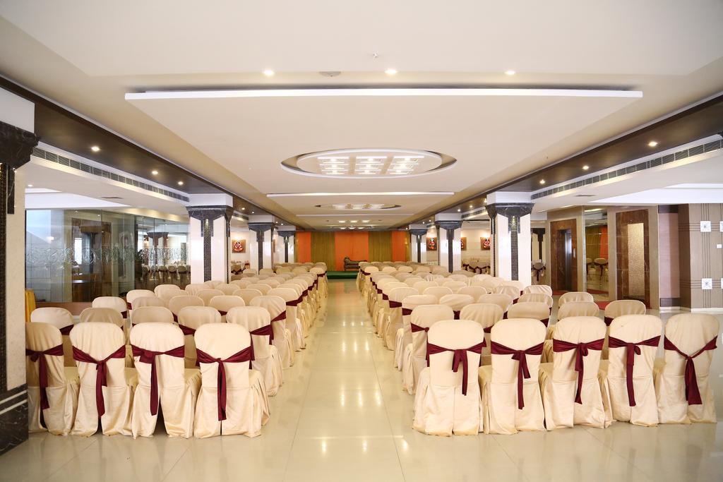 Hotel Swagath Grand Nagole Hyderabad Exteriör bild