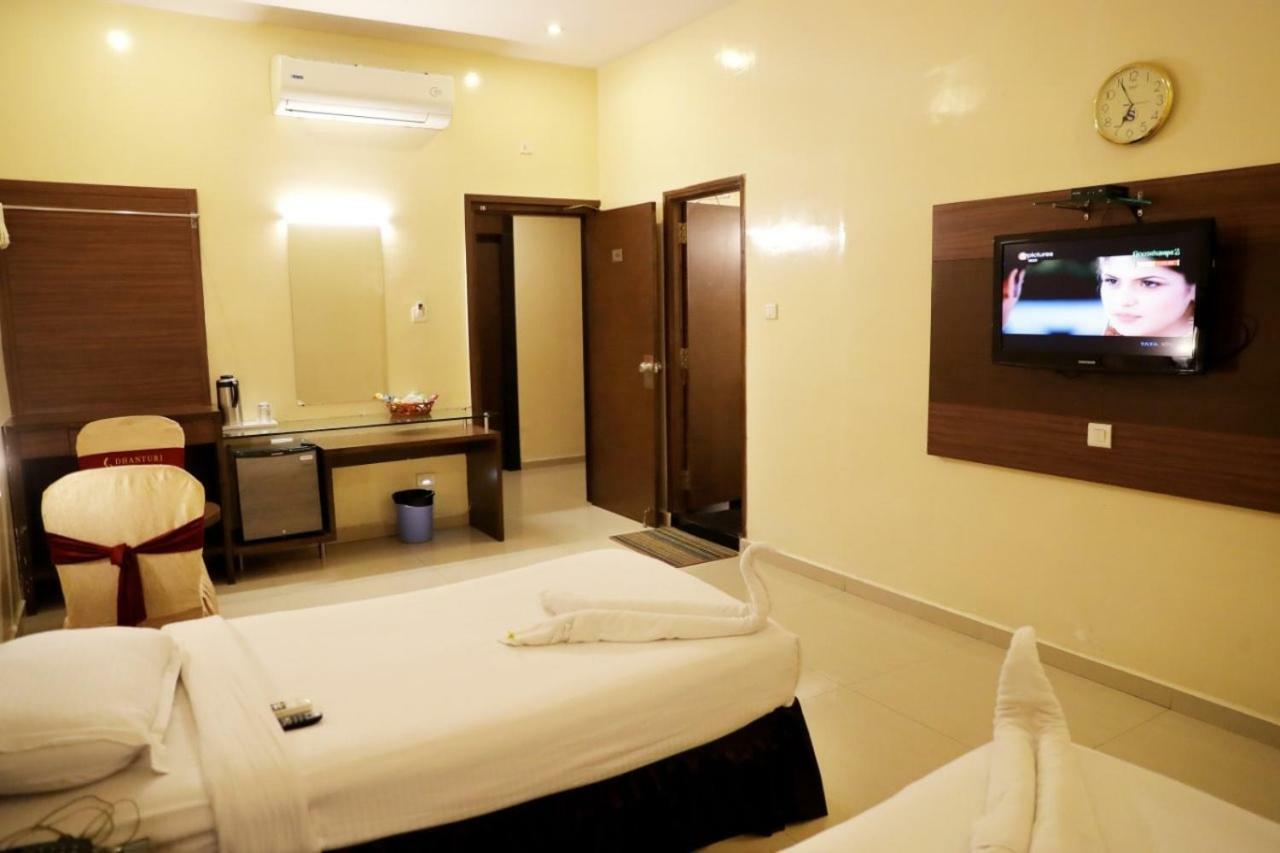 Hotel Swagath Grand Nagole Hyderabad Exteriör bild